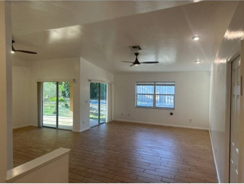 Building Photo - 1222 S Alhambra Cir