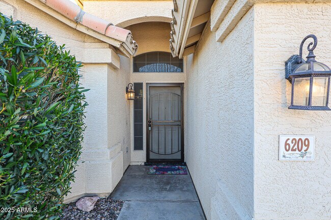 Building Photo - 6209 W Blackhawk Dr