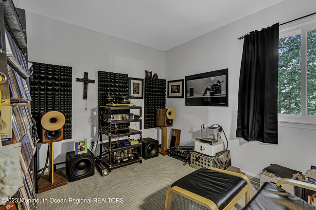 Building Photo - 47 Mizzen Dr