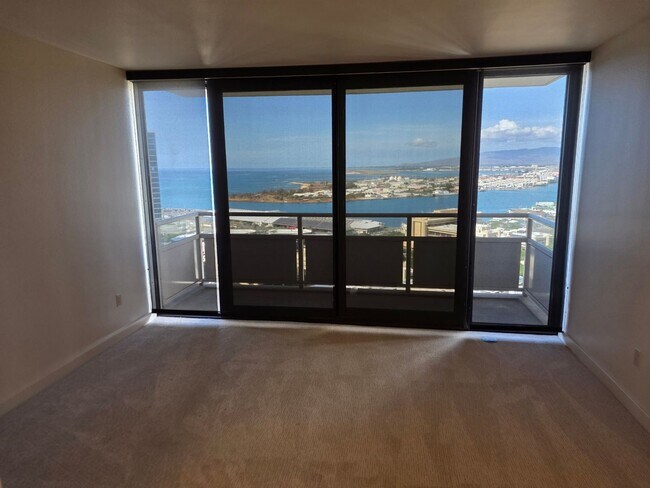 Building Photo - Immaculate Contemporary Living in Kaka‘ako- 2 bedroom, 2 bathroom, 2 covered parking stall, and I...