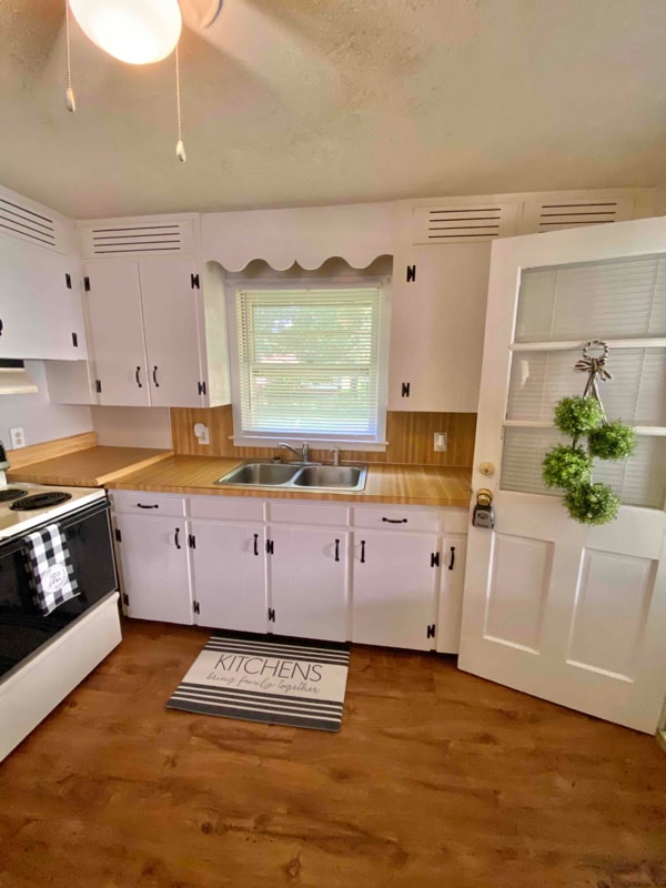 Building Photo - 143 Shenandoah Dr