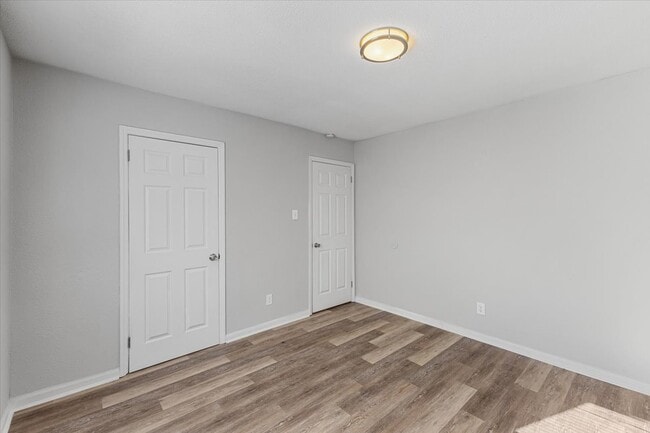 Building Photo - Homestead Duplexes