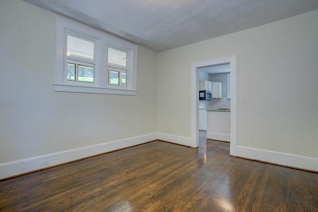 Building Photo - 1414 Hamilton Terrace SE