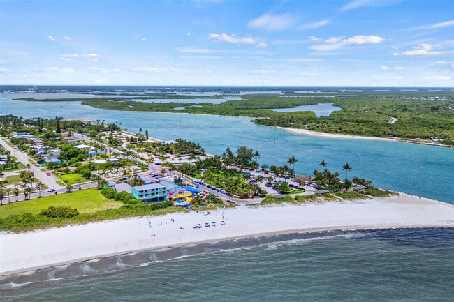 Building Photo - 801 S Ocean Dr