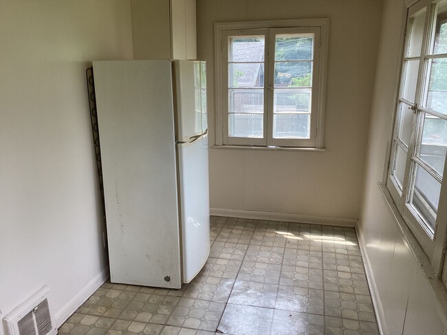 Building Photo - 5151 N 54th St