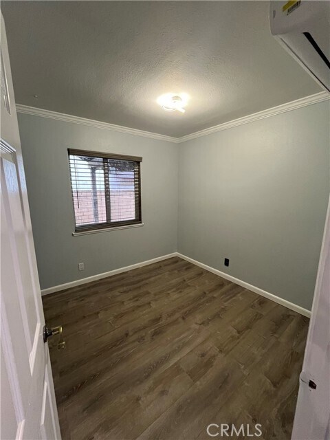 Building Photo - 21062 Larchmont Dr