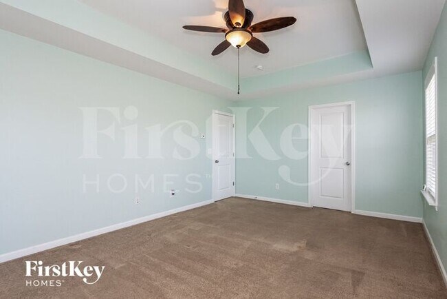 Building Photo - 129 Collenton Ln