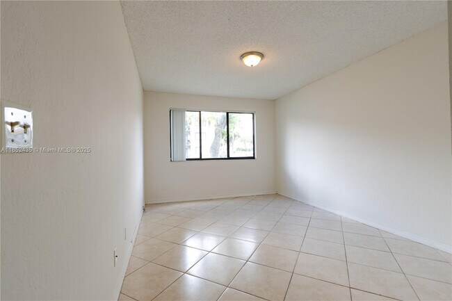 Building Photo - 9200 W Atlantic Blvd