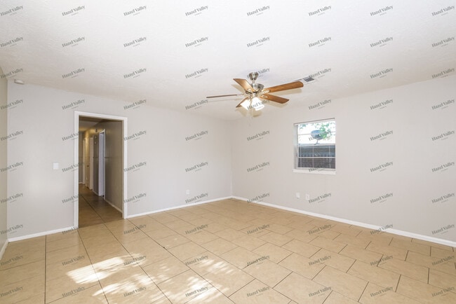 Building Photo - 621 Juniper Ave