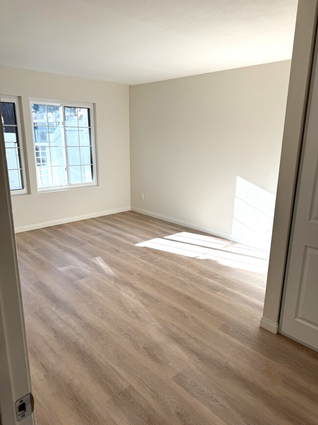 Primary bedroom - 1249 Mission Verde Dr