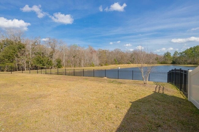 Building Photo - 951 Orellana Rd