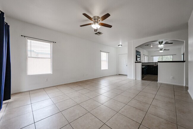 Building Photo - 619 N 70th Ave