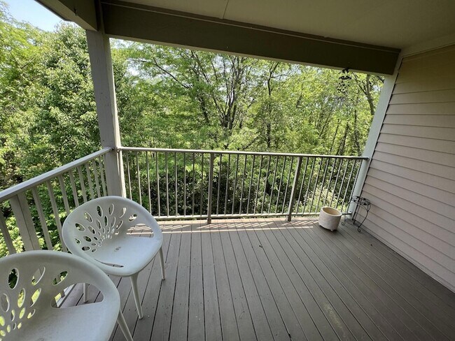 Building Photo - 1468 Taramore Dr