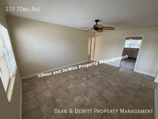 Building Photo - 333 72nd Ave