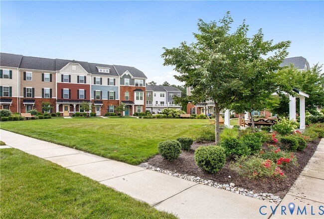 Building Photo - 341 Crofton Village Terrace