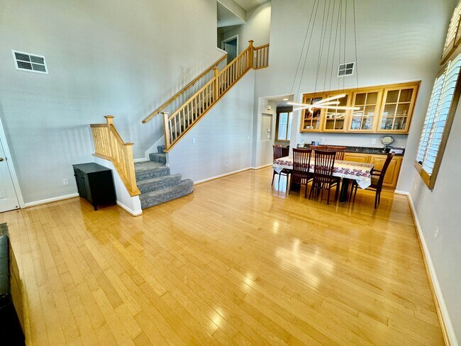 Building Photo - 12 Amberwood Cir