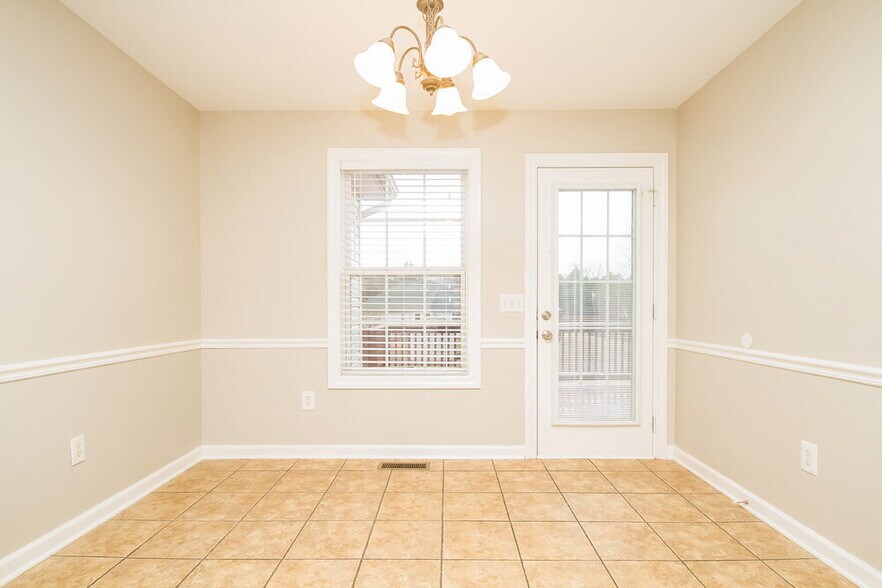 Building Photo - 306 Gatewood Dr