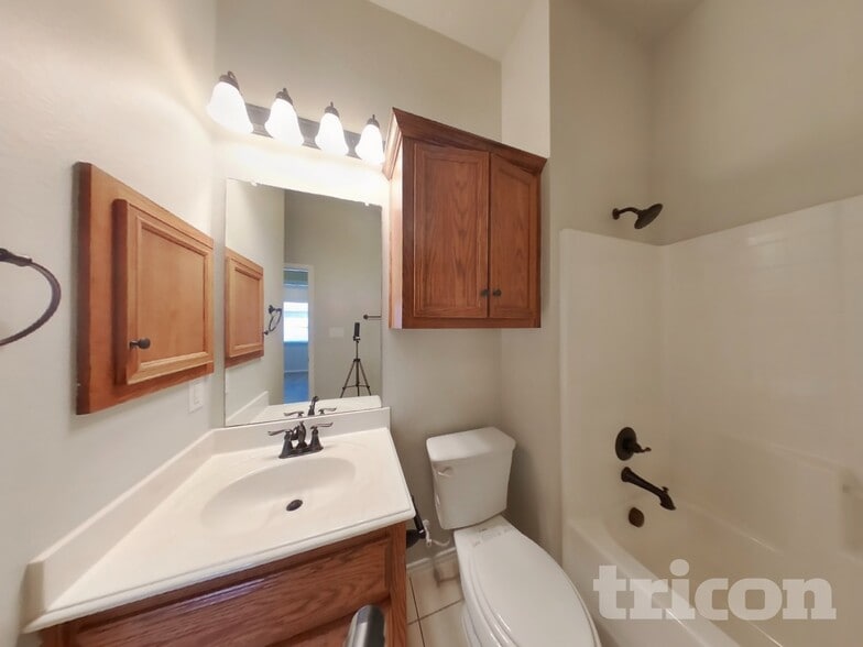 Building Photo - 1713 Meadow Lark Ln