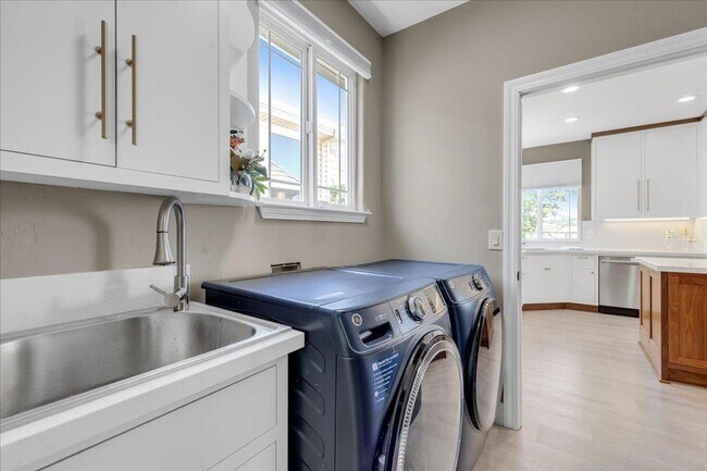 Building Photo - Luxury Lakefront Retreat with Pool, Hot Tub & Private Dock on Lake Tulloch - Recently Remodeled!