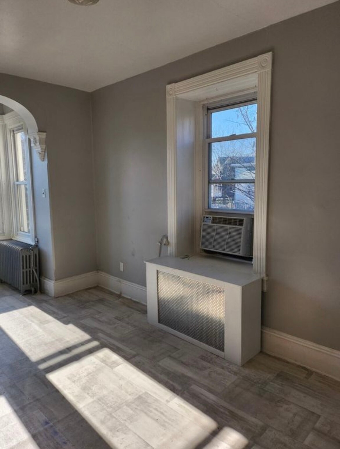 Building Photo - 163 Sumac St