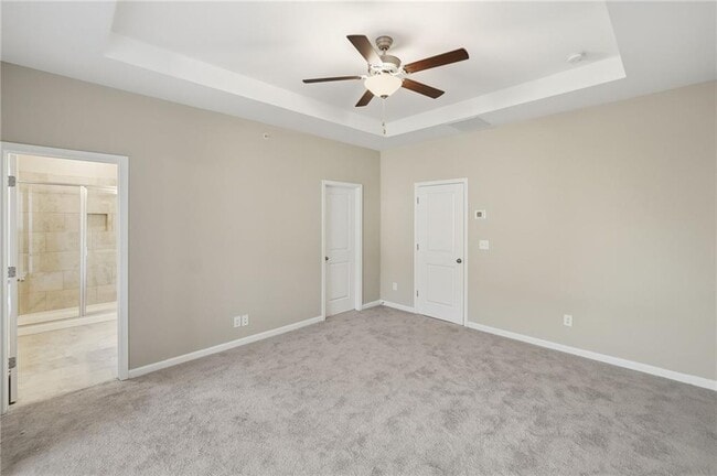 Building Photo - 318 Commons Ave