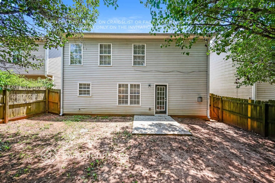 Building Photo - 4065 Mission Way