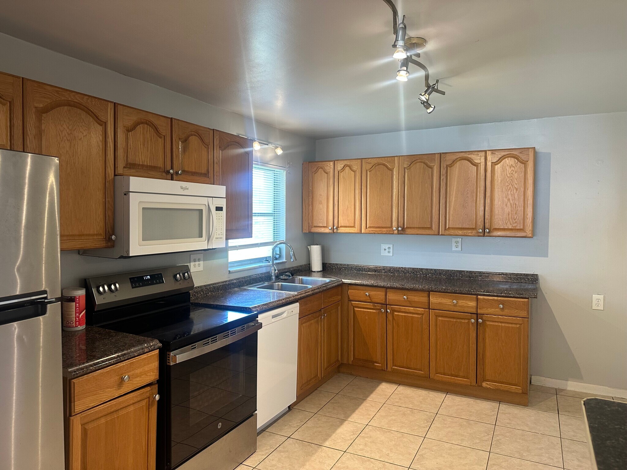 Kitchen - 795 2nd St