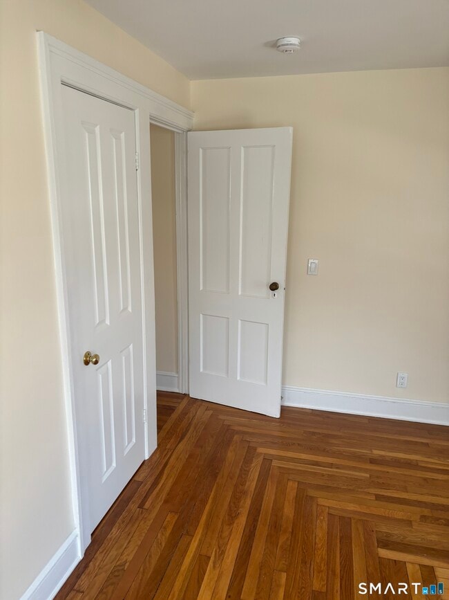 Building Photo - 95 Pennsylvania Ave