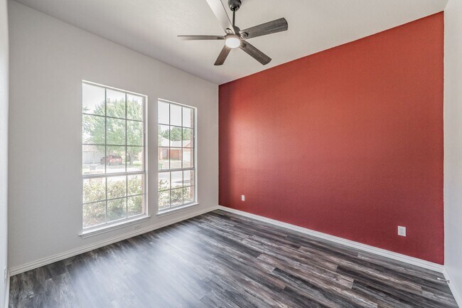 Building Photo - 1214 Hardisty Dr