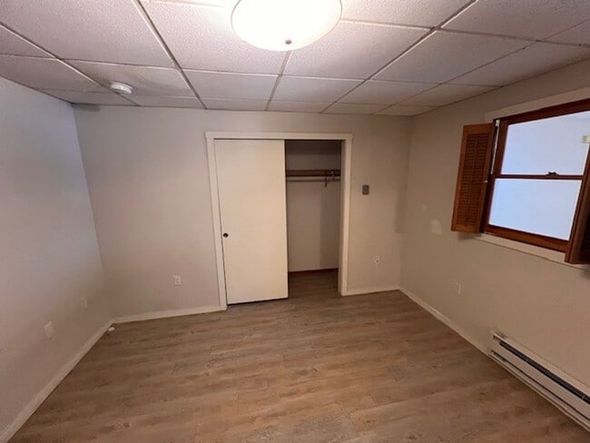 Building Photo - 693 White Mountain Hwy