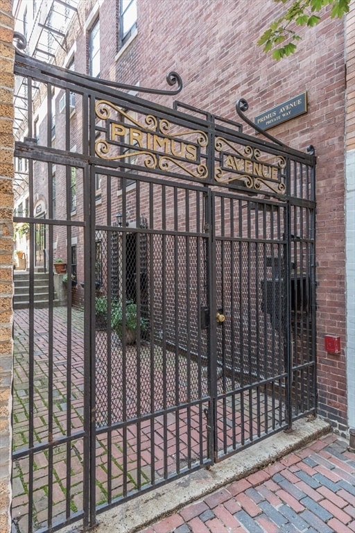 Building Photo - 7 Primus Ave