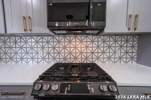 Building Photo - 427 Laramie Dr