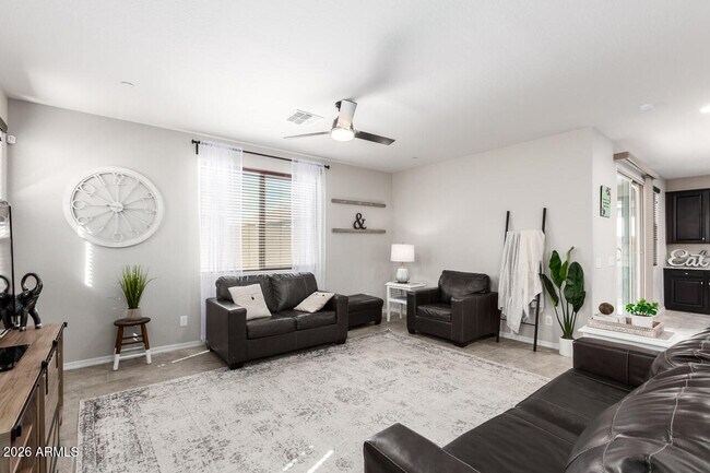 Building Photo - 21188 W Almeria Rd