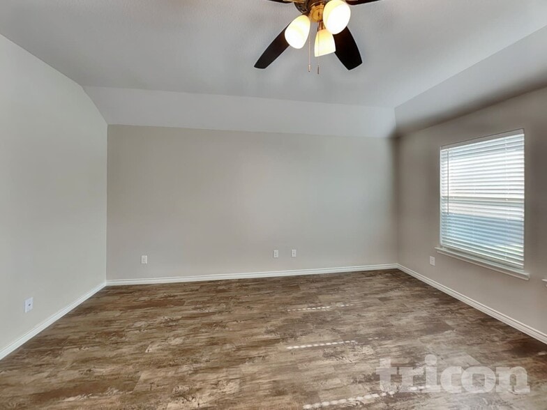 Building Photo - 256 Sunny Corner Rd