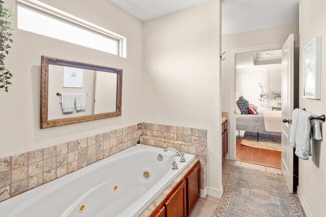 Building Photo - 4181 N Rolling Meadows Dr