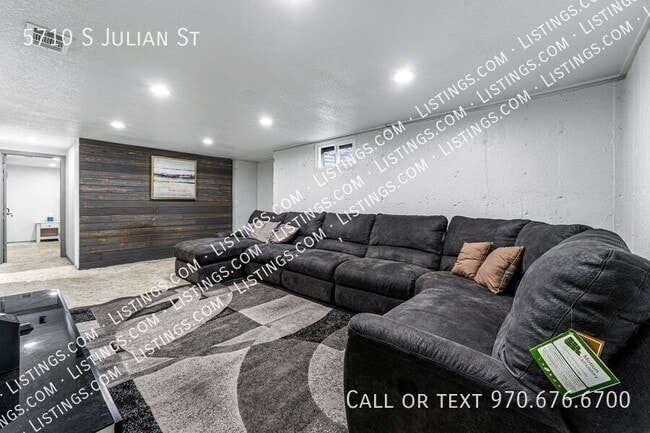 Building Photo - 5710 S Julian St