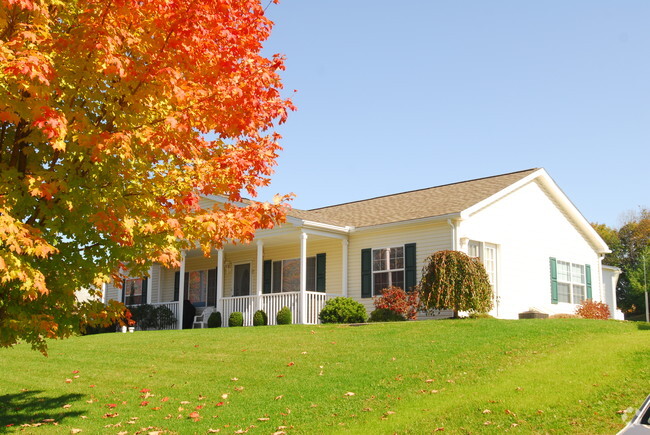 Building Photo - Heritage Village