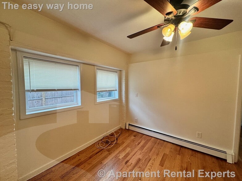 Building Photo - 205B Highland Ave