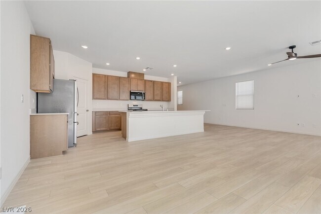Building Photo - 4225 Zilker Pk Ave