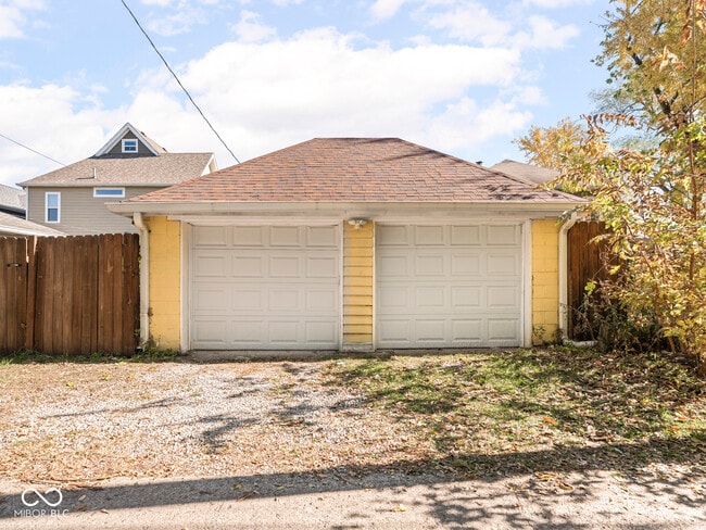 Building Photo - 622 N Hamilton Ave