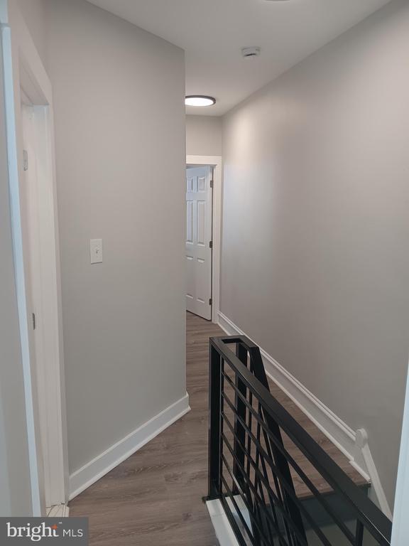 Building Photo - 1939 N Myrtlewood St