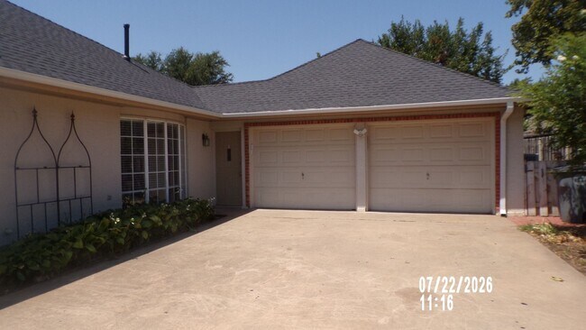 Building Photo - Fantastic home located in Wyatt Acres