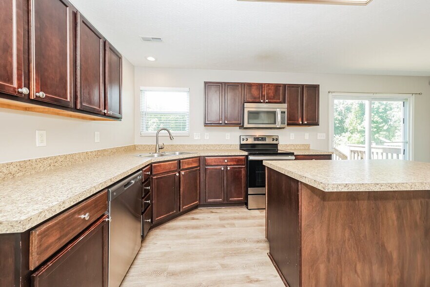 Building Photo - 313 Grovedale Trace