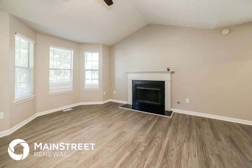 Building Photo - 3145 Medina Dr