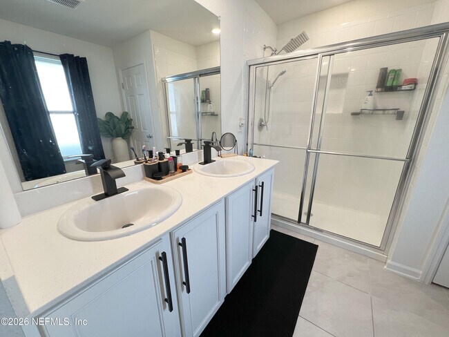 Building Photo - 7223 Hawkes Bnd St