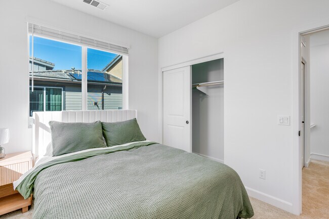 Building Photo - 414 Caliper Wy