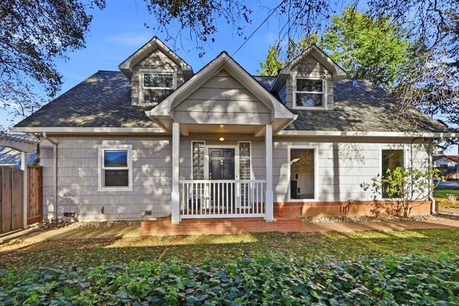 Building Photo - Gorgeous Large Lot 4-Bedroom Saratoga Home