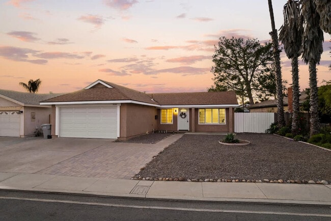 Building Photo - 7630 Andasol St