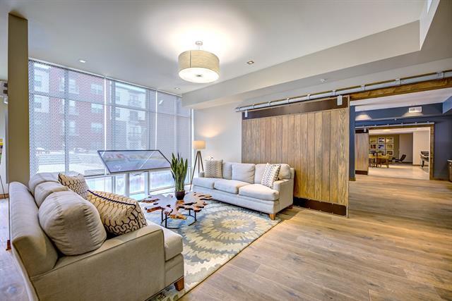 Building Photo - 817 Matisse Dr