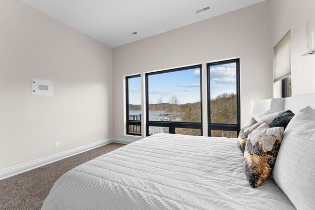 Building Photo - Basement Apartment For Rent